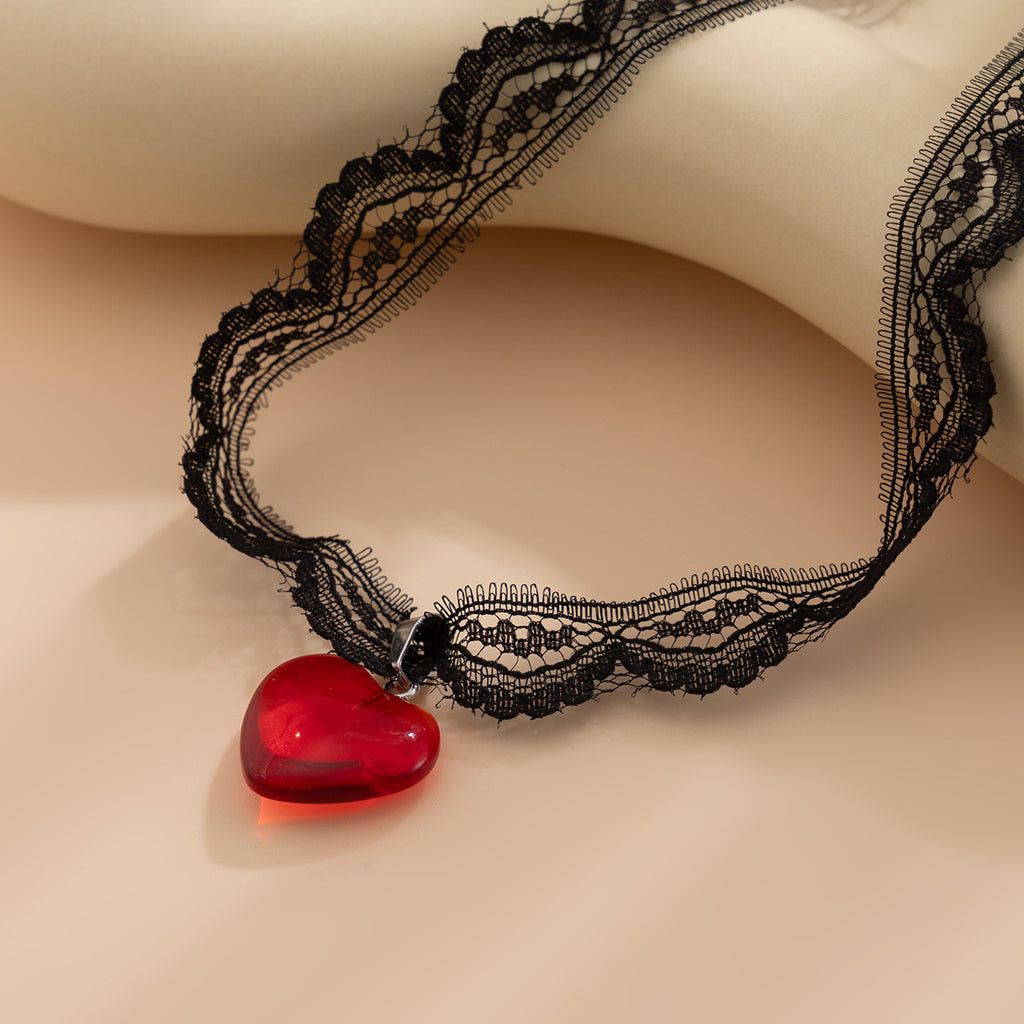 Personalized black lace collarbone chain, sweet and cool red glass heart-shaped pendant necklace