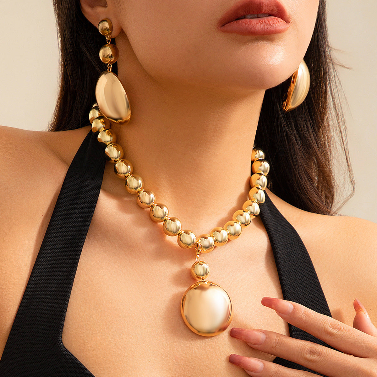 Exaggerated Geometry Cyber Style Bead Necklace Jewelry Simple Bead Neck Chain Choker Female